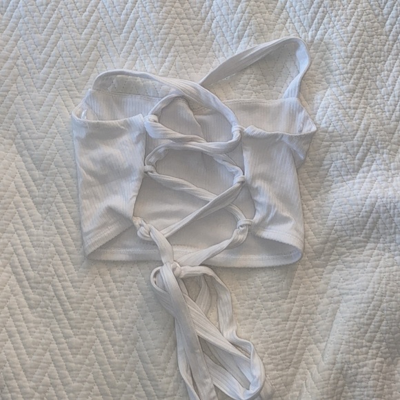 Garage tie cropped top - Picture 3 of 3